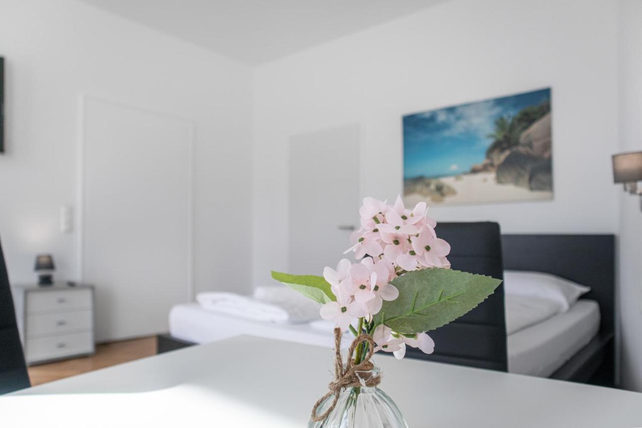 Superb 7Br Shared Apartment- Near Hauptbahnhof เวียนนา ภายนอก รูปภาพ