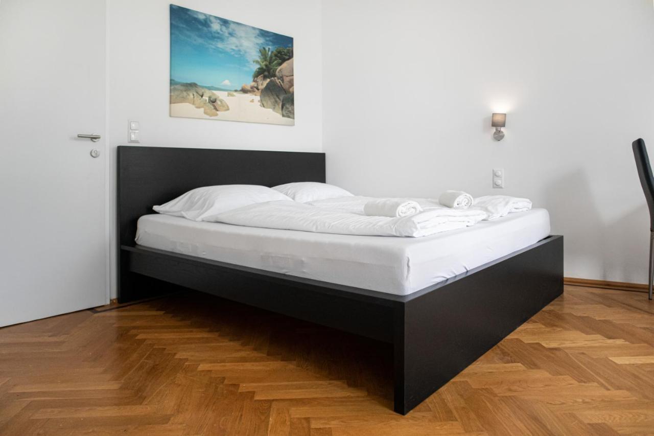 Superb 7Br Shared Apartment- Near Hauptbahnhof เวียนนา ภายนอก รูปภาพ