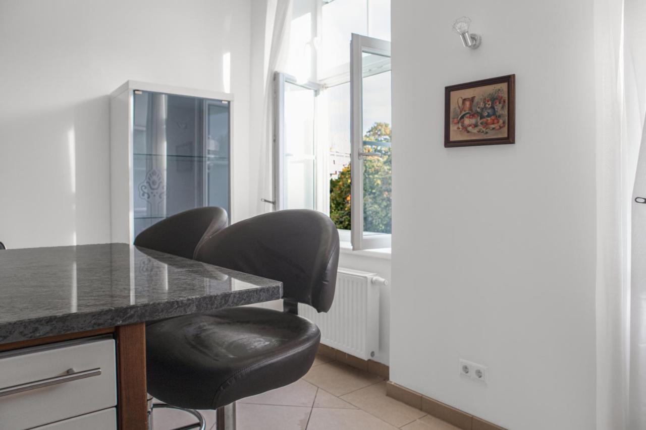 Superb 7Br Shared Apartment- Near Hauptbahnhof เวียนนา ภายนอก รูปภาพ